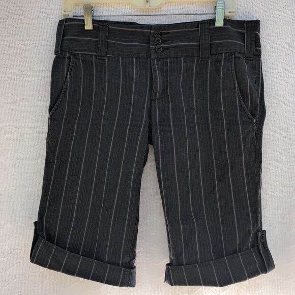 Roxy Cuffed Shorts - Picture 6 of 8